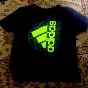 Boys addidas t-shirt